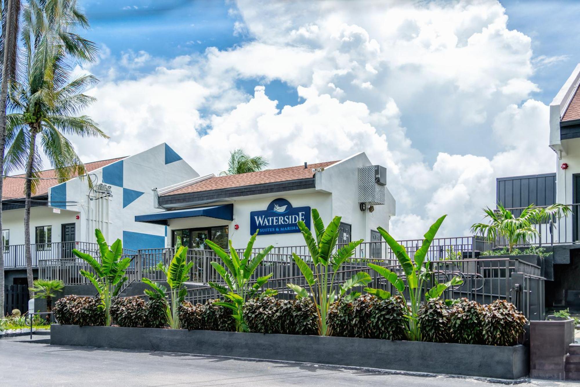 Waterside Suites And Marina Key Largo Bagian luar foto