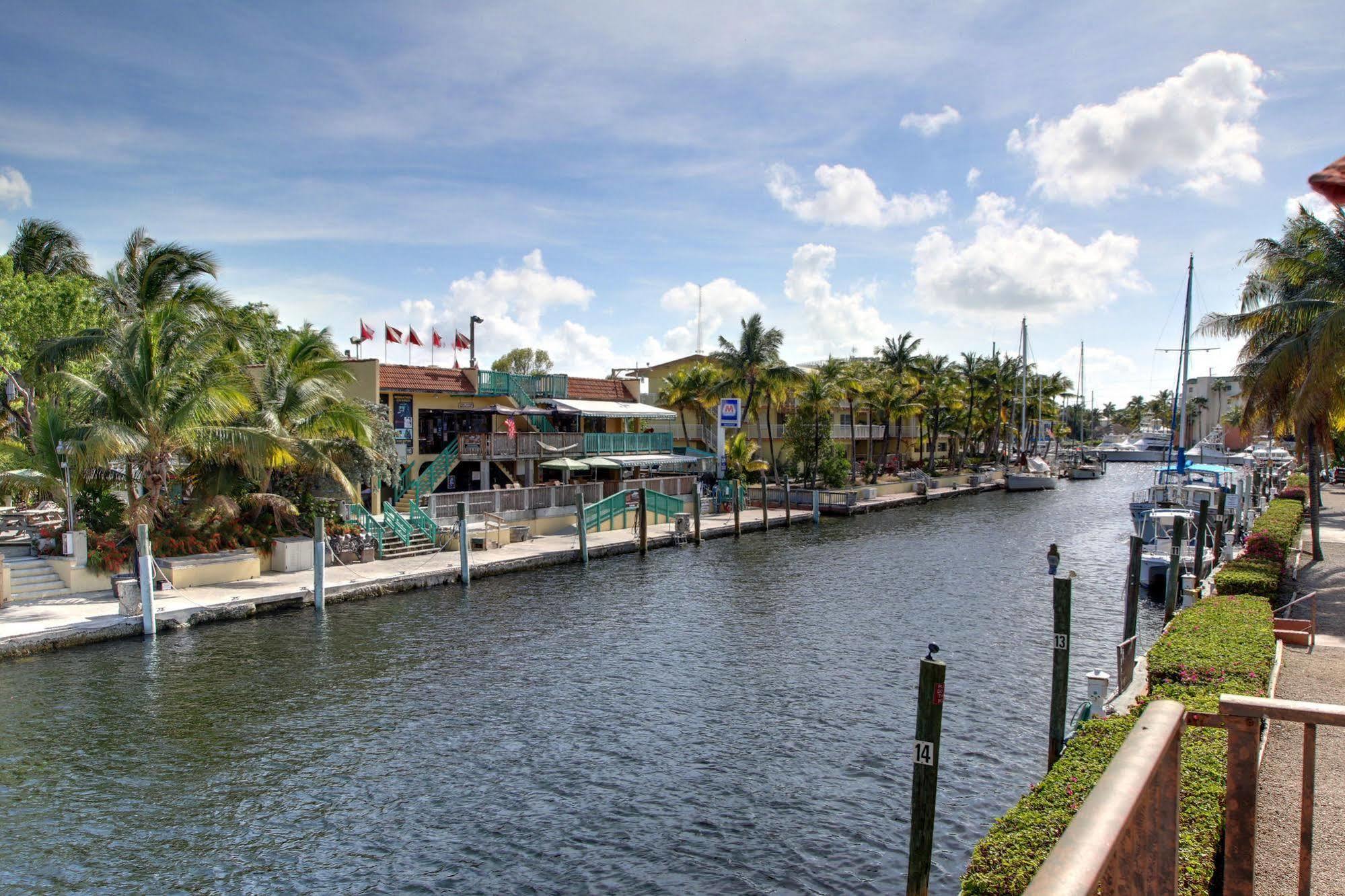 Waterside Suites And Marina Key Largo Bagian luar foto