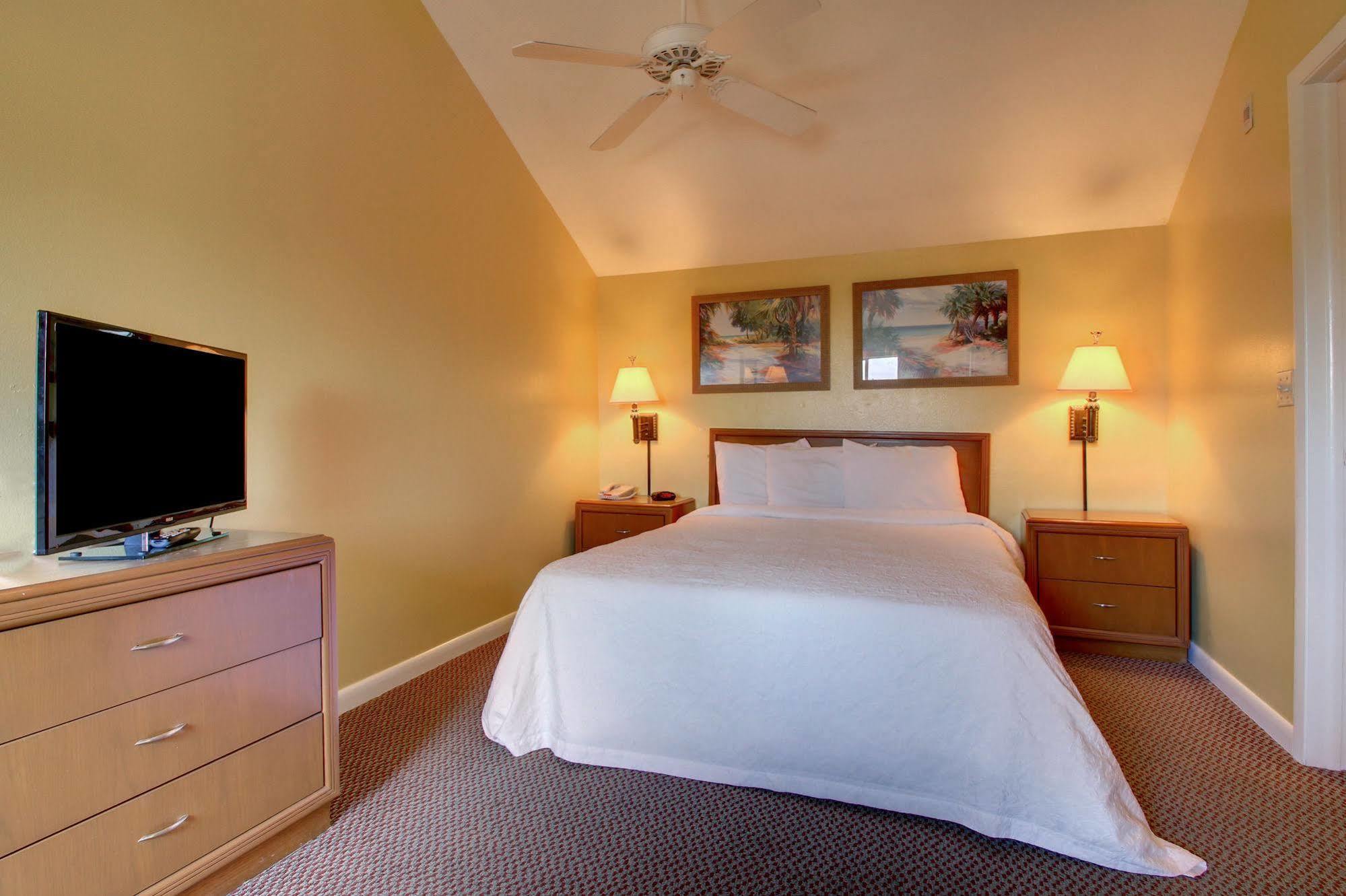 Waterside Suites And Marina Key Largo Bagian luar foto
