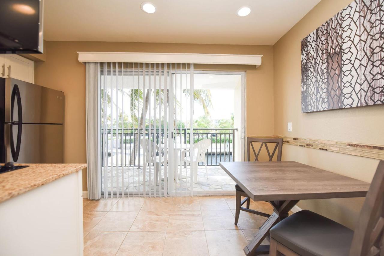 Waterside Suites And Marina Key Largo Bagian luar foto